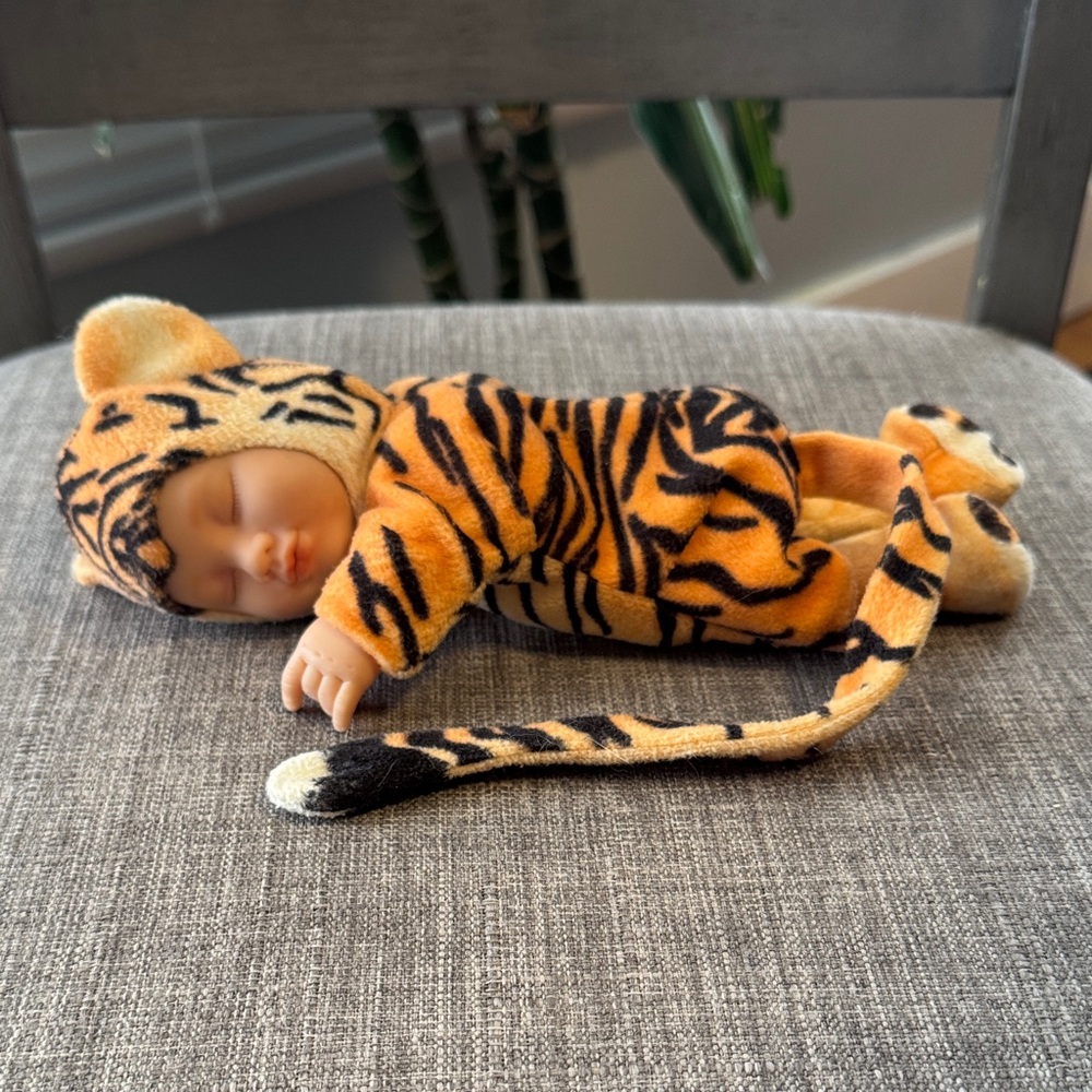 Anne Geddes Baby Sleeping Tiger doll bean plush